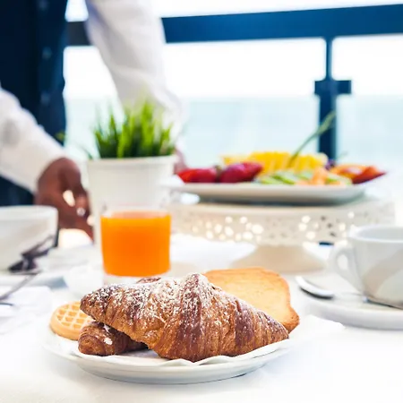 酒店 Amoria Secret Escape Woerthersee - Adults Only Wellness & Self Check-in 克鲁彭多夫